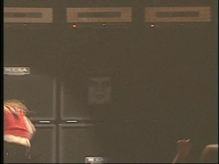 Bonez Tour Documentary [HD] Part2 - Avril Lavigne 2284