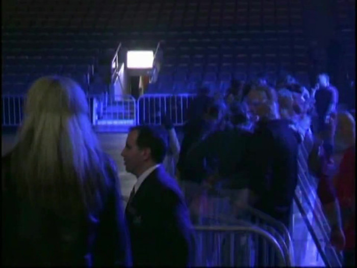 Bonez Tour Documentary [HD] Part2 - Avril Lavigne 0333