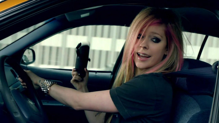 Avril Lavigne - What The Hell_youtube_original 0828