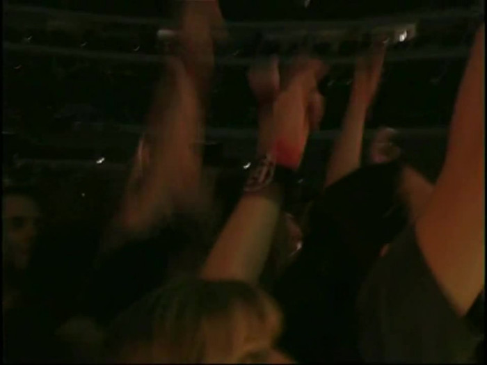 Bonez Tour Documentary [HD] Part2 - Avril Lavigne 0821