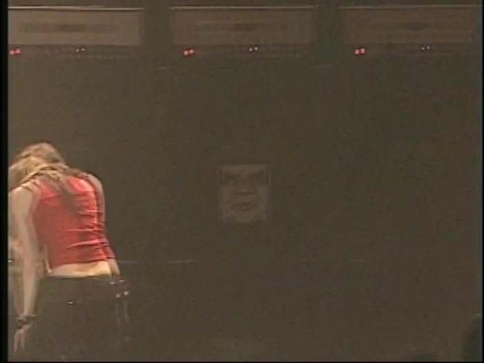 Bonez Tour Documentary [HD] Part2 - Avril Lavigne 2288