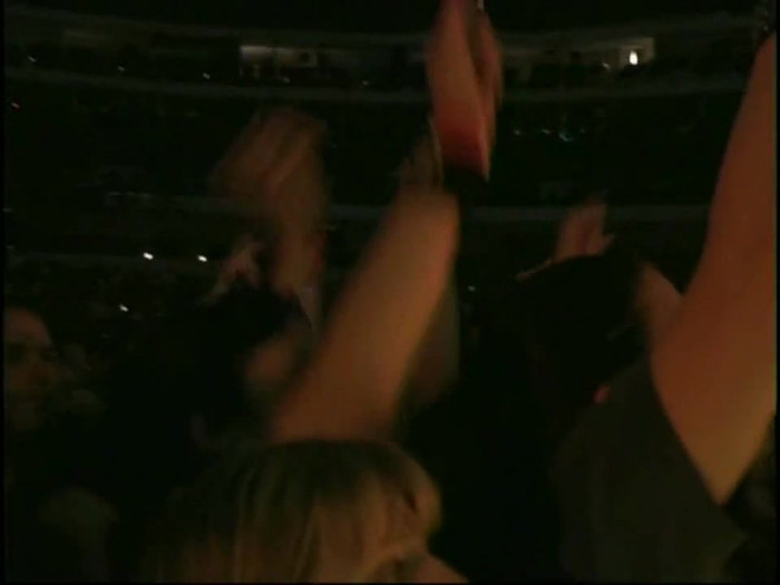 Bonez Tour Documentary [HD] Part2 - Avril Lavigne 0823