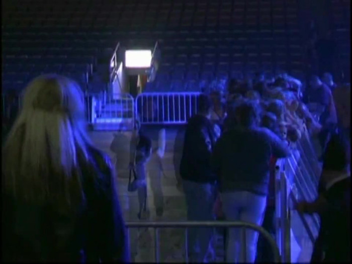 Bonez Tour Documentary [HD] Part2 - Avril Lavigne 0335