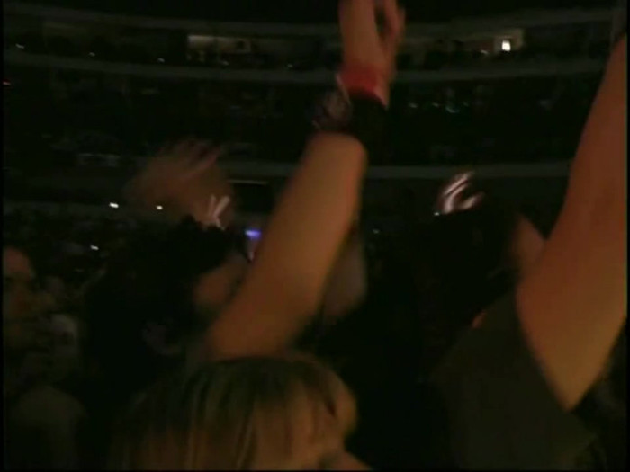 Bonez Tour Documentary [HD] Part2 - Avril Lavigne 0824
