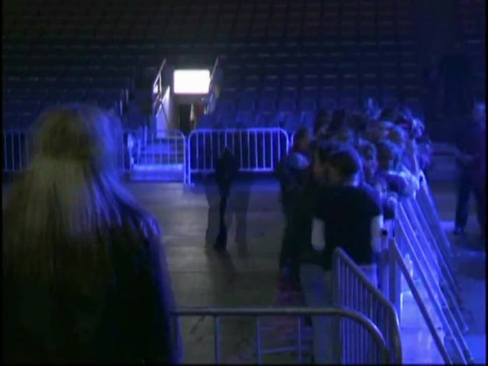 Bonez Tour Documentary [HD] Part2 - Avril Lavigne 0337