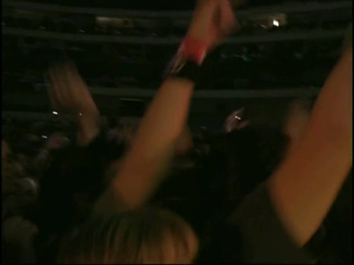 Bonez Tour Documentary [HD] Part2 - Avril Lavigne 0826