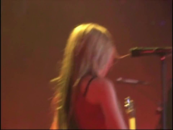 Bonez Tour Documentary [HD] Part2 - Avril Lavigne 2292