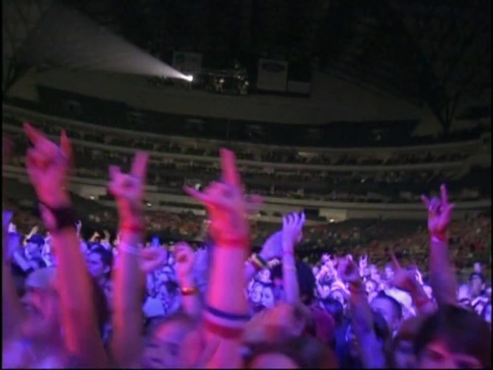 Bonez Tour Documentary [HD] Part2 - Avril Lavigne 2771