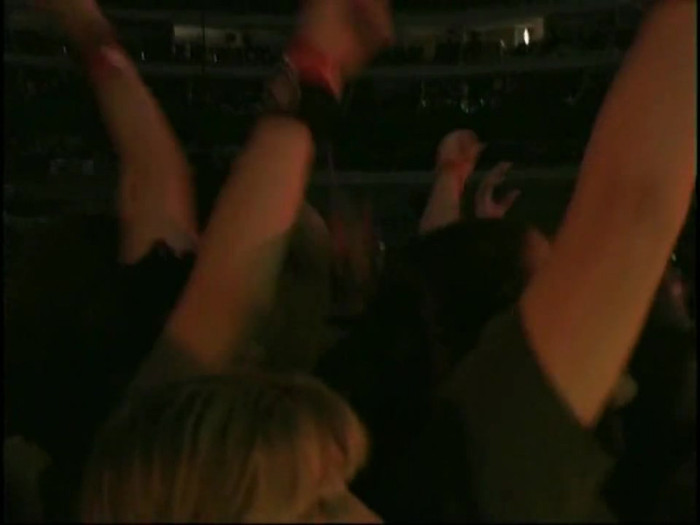 Bonez Tour Documentary [HD] Part2 - Avril Lavigne 0831