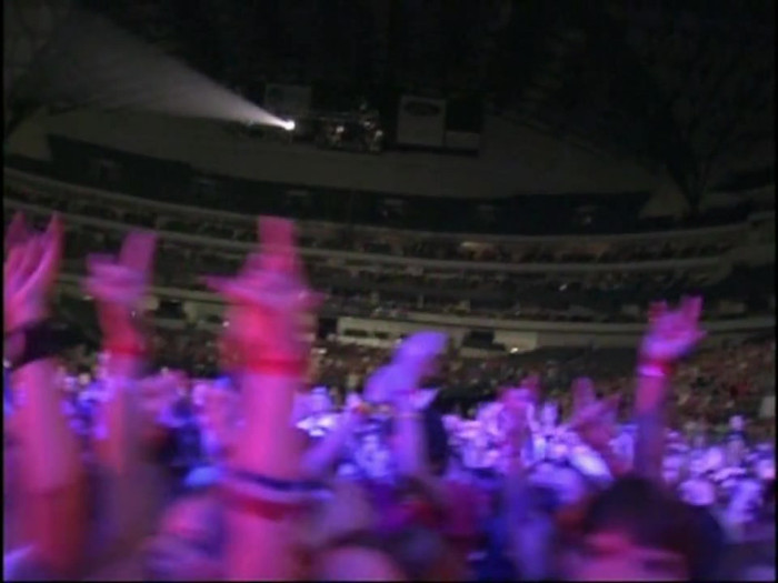 Bonez Tour Documentary [HD] Part2 - Avril Lavigne 2776