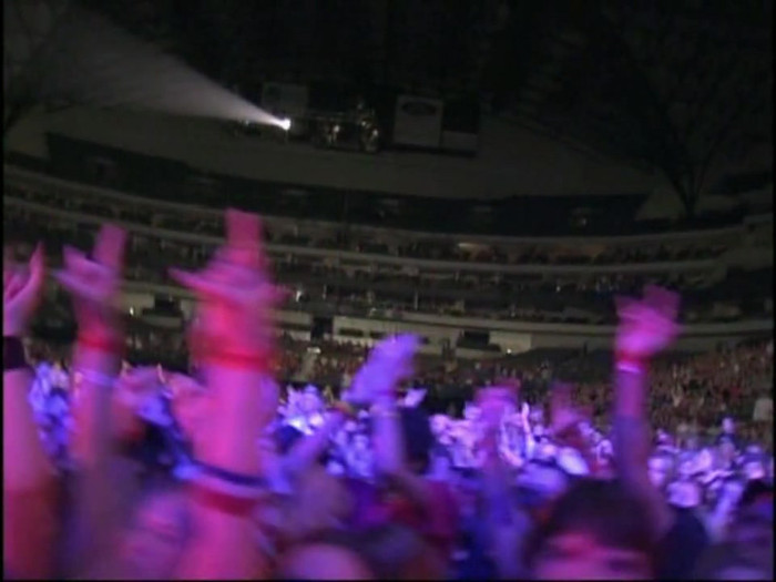 Bonez Tour Documentary [HD] Part2 - Avril Lavigne 2778