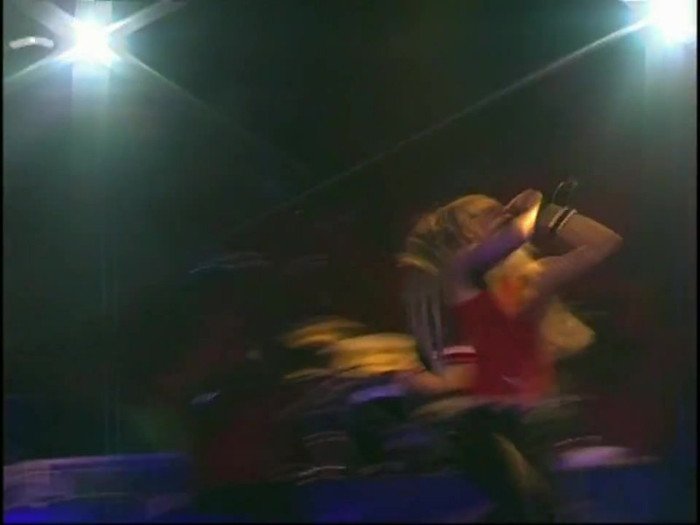 Bonez Tour Documentary [HD] Part2 - Avril Lavigne 1316