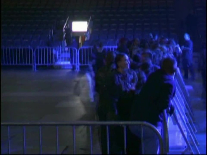 Bonez Tour Documentary [HD] Part2 - Avril Lavigne 0350