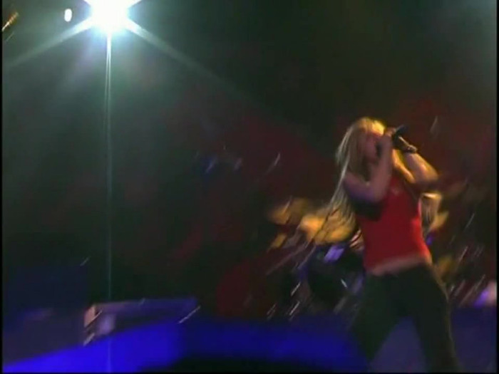 Bonez Tour Documentary [HD] Part2 - Avril Lavigne 1320 - Avril - Lavigne - 2008 - Bonez - Tour - Documentary - oo3