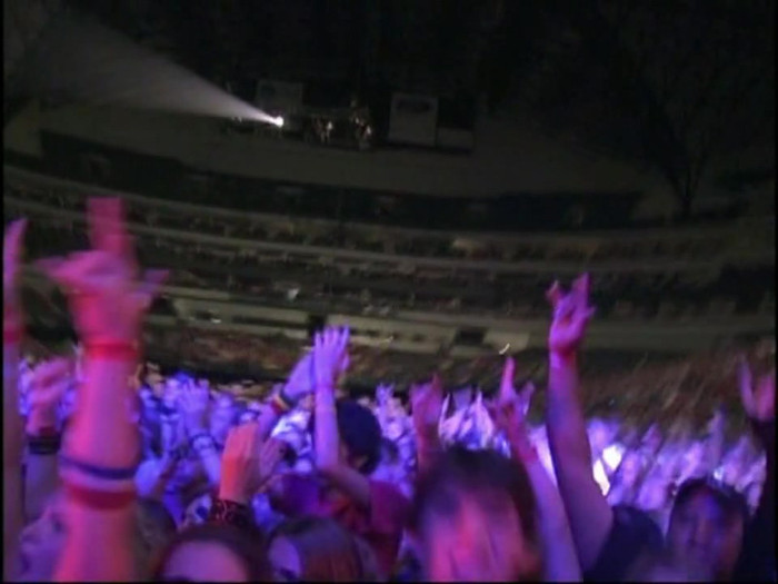 Bonez Tour Documentary [HD] Part2 - Avril Lavigne 2786