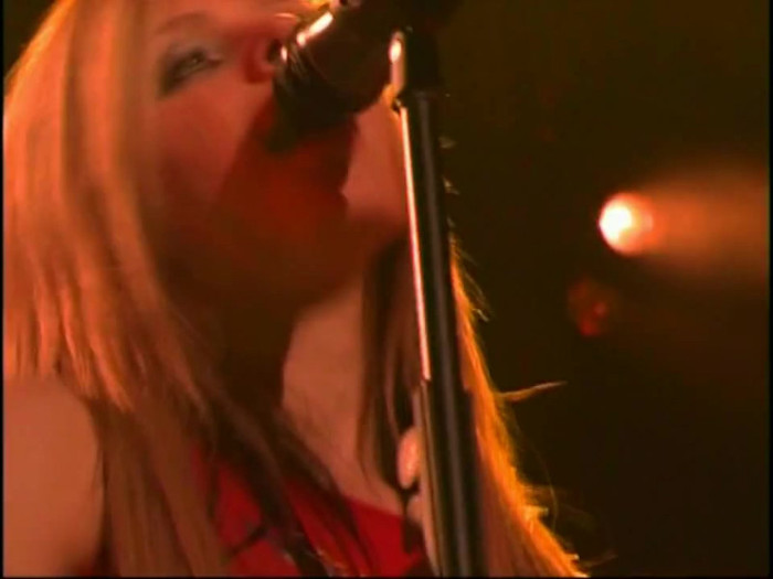 Bonez Tour Documentary [HD] Part2 - Avril Lavigne 2309