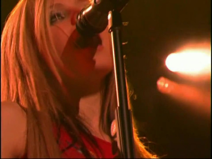 Bonez Tour Documentary [HD] Part2 - Avril Lavigne 2312