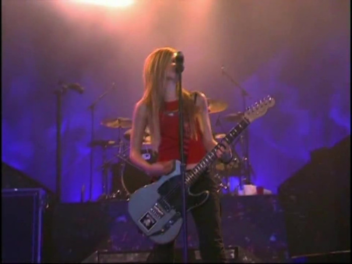 Bonez Tour Documentary [HD] Part2 - Avril Lavigne 0846