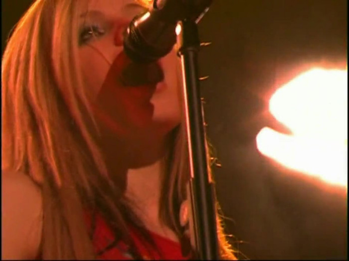 Bonez Tour Documentary [HD] Part2 - Avril Lavigne 2316