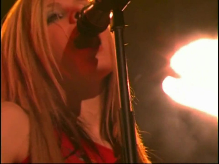 Bonez Tour Documentary [HD] Part2 - Avril Lavigne 2320