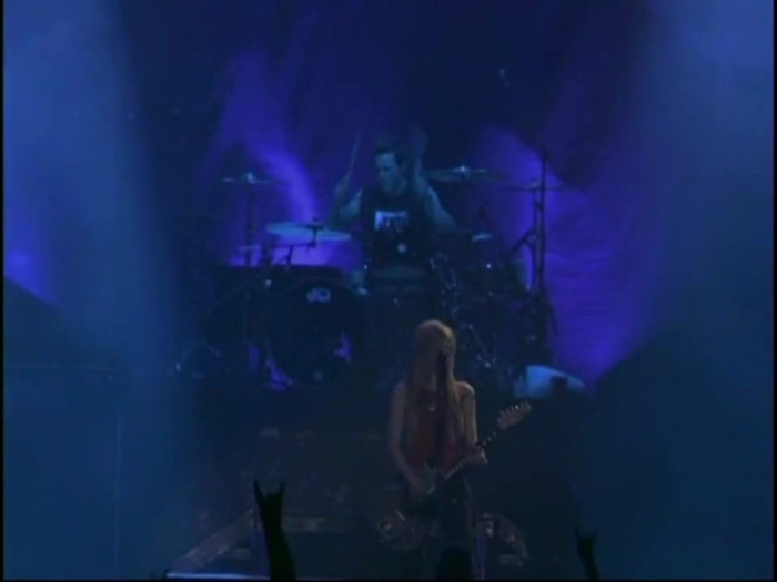 Bonez Tour Documentary [HD] Part2 - Avril Lavigne 1819