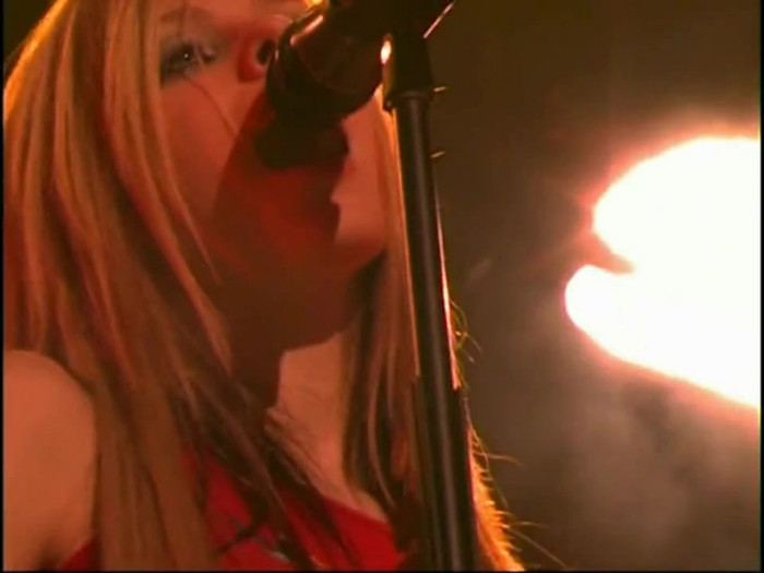 Bonez Tour Documentary [HD] Part2 - Avril Lavigne 2321