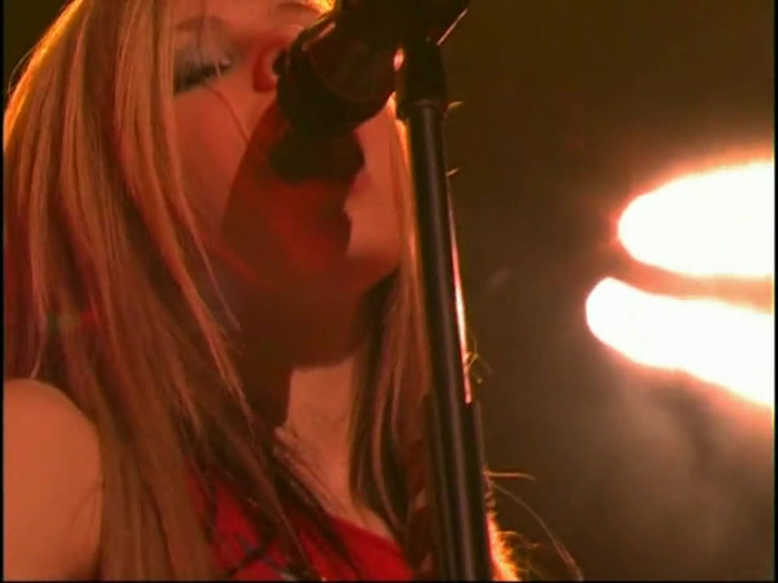 Bonez Tour Documentary [HD] Part2 - Avril Lavigne 2325