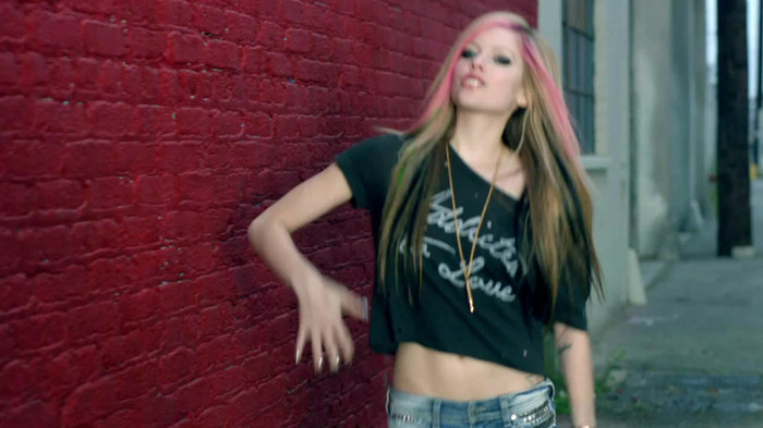 Avril Lavigne - What The Hell_youtube_original 1103 - Avril - Lavigne - What - The - Hell - oo3