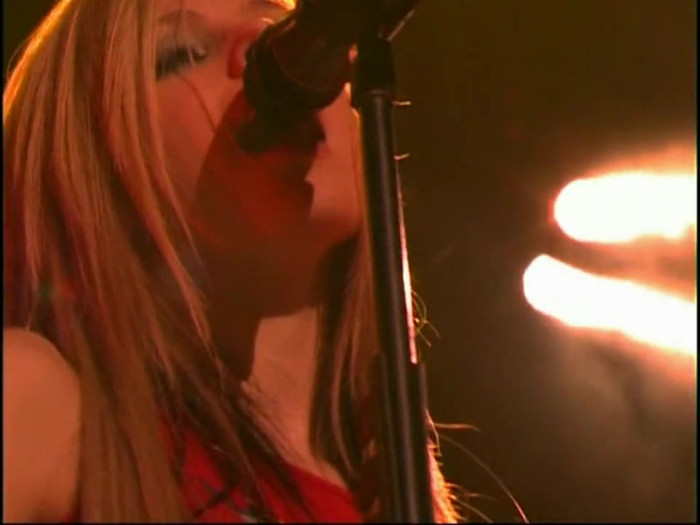 Bonez Tour Documentary [HD] Part2 - Avril Lavigne 2327