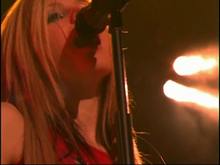 Bonez Tour Documentary [HD] Part2 - Avril Lavigne 2328
