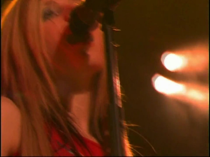 Bonez Tour Documentary [HD] Part2 - Avril Lavigne 2329