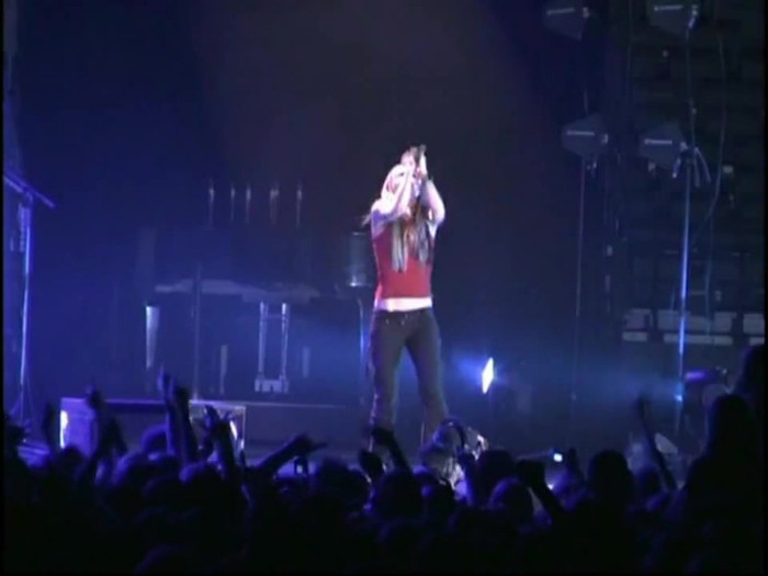 Bonez Tour Documentary [HD] Part2 - Avril Lavigne 1347