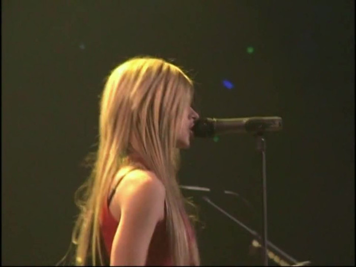 Bonez Tour Documentary [HD] Part2 - Avril Lavigne 2811