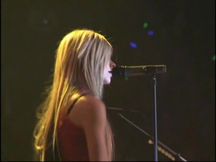 Bonez Tour Documentary [HD] Part2 - Avril Lavigne 2815