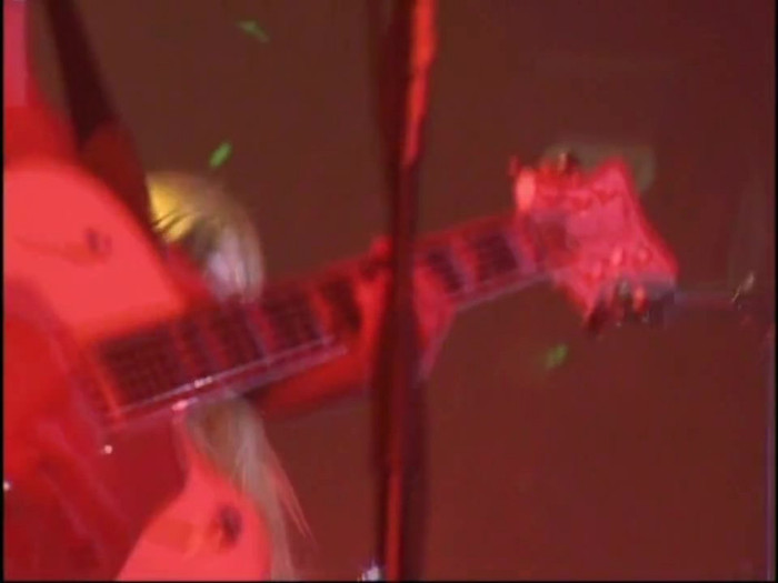 Bonez Tour Documentary [HD] Part2 - Avril Lavigne 1354