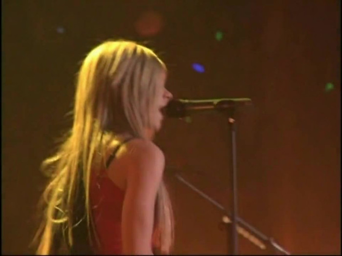Bonez Tour Documentary [HD] Part2 - Avril Lavigne 2818