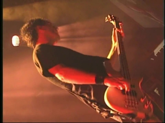 Bonez Tour Documentary [HD] Part2 - Avril Lavigne 0875