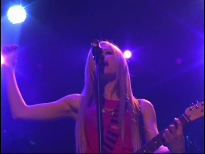 Bonez Tour Documentary [HD] Part2 - Avril Lavigne 1841