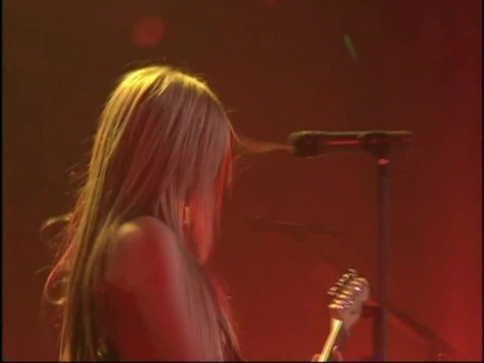 Bonez Tour Documentary [HD] Part2 - Avril Lavigne 2349
