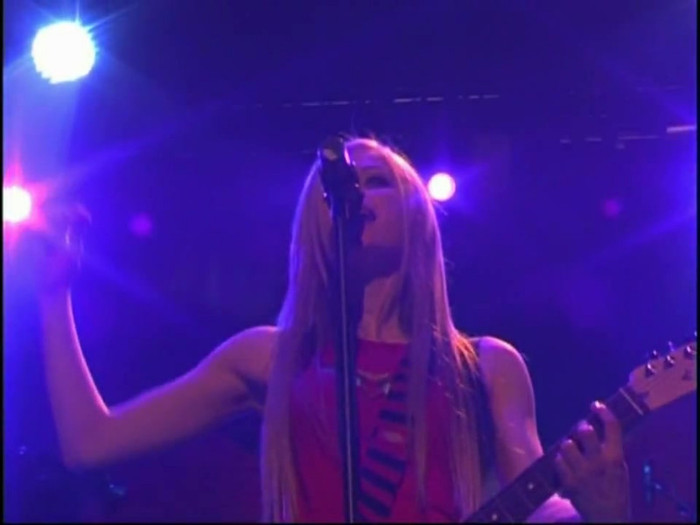 Bonez Tour Documentary [HD] Part2 - Avril Lavigne 1847