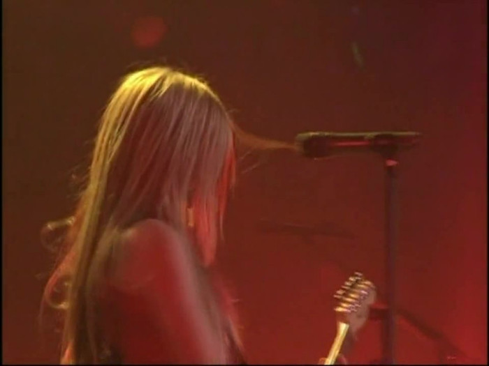 Bonez Tour Documentary [HD] Part2 - Avril Lavigne 2350