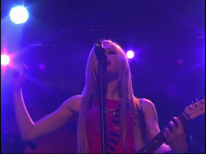 Bonez Tour Documentary [HD] Part2 - Avril Lavigne 1848