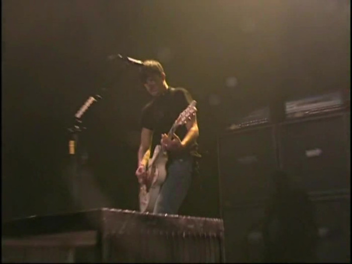 Bonez Tour Documentary [HD] Part2 - Avril Lavigne 2827