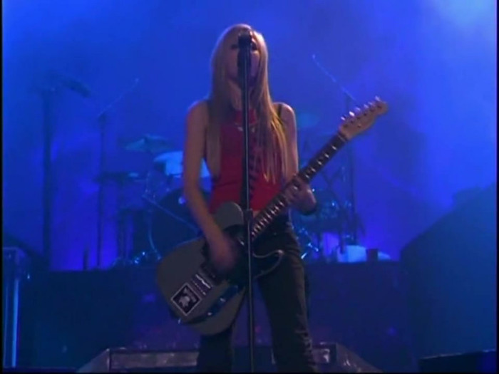 Bonez Tour Documentary [HD] Part2 - Avril Lavigne 0885