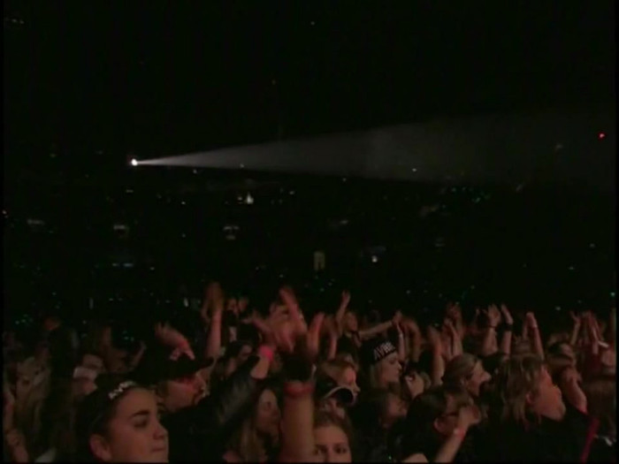 Bonez Tour Documentary [HD] Part2 - Avril Lavigne 1366