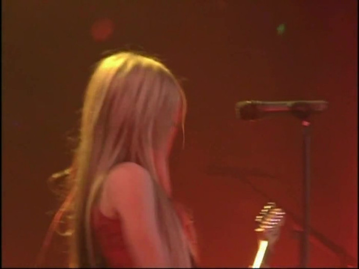 Bonez Tour Documentary [HD] Part2 - Avril Lavigne 2355