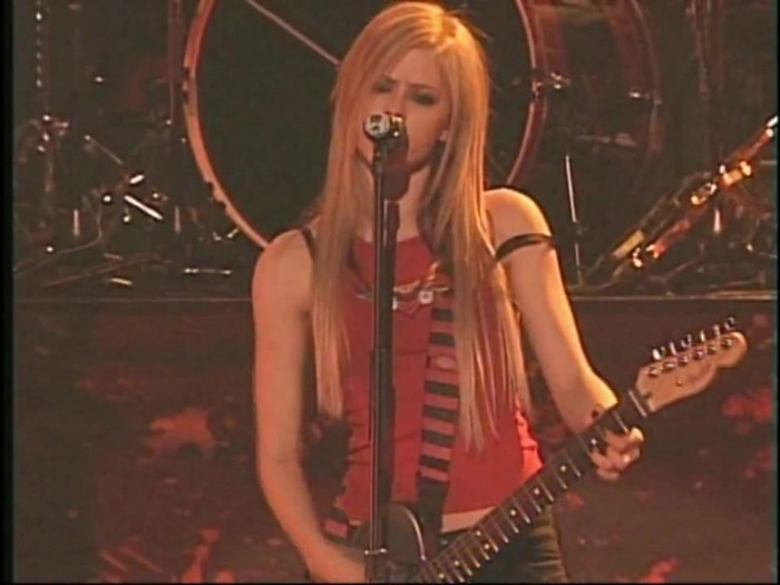 Bonez Tour Documentary [HD] Part2 - Avril Lavigne 2832