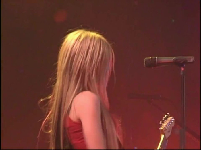 Bonez Tour Documentary [HD] Part2 - Avril Lavigne 2359
