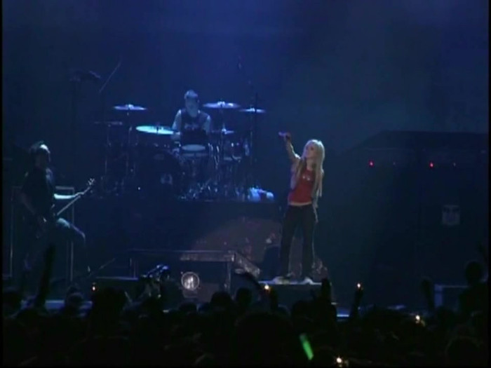 Bonez Tour Documentary [HD] Part2 - Avril Lavigne 2365