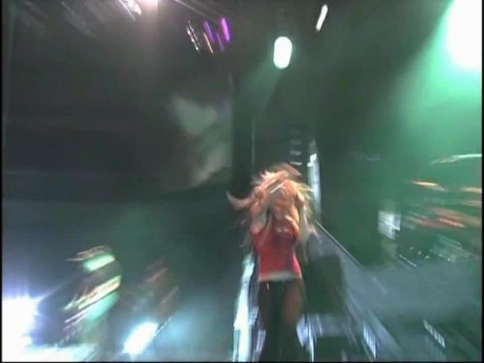 Bonez Tour Documentary [HD] Part2 - Avril Lavigne 0896